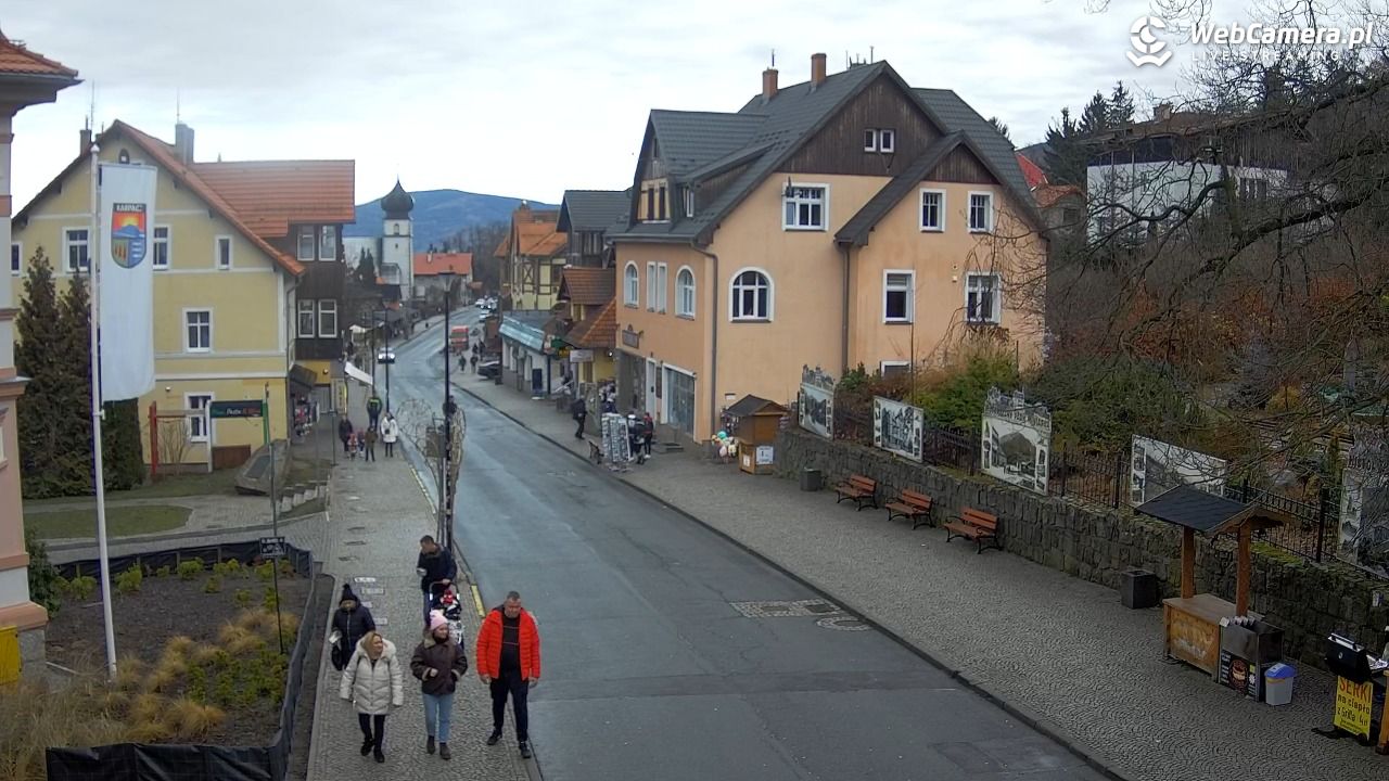 Karpacz - widok na deptak - 21 grudzień 2025, 11:14