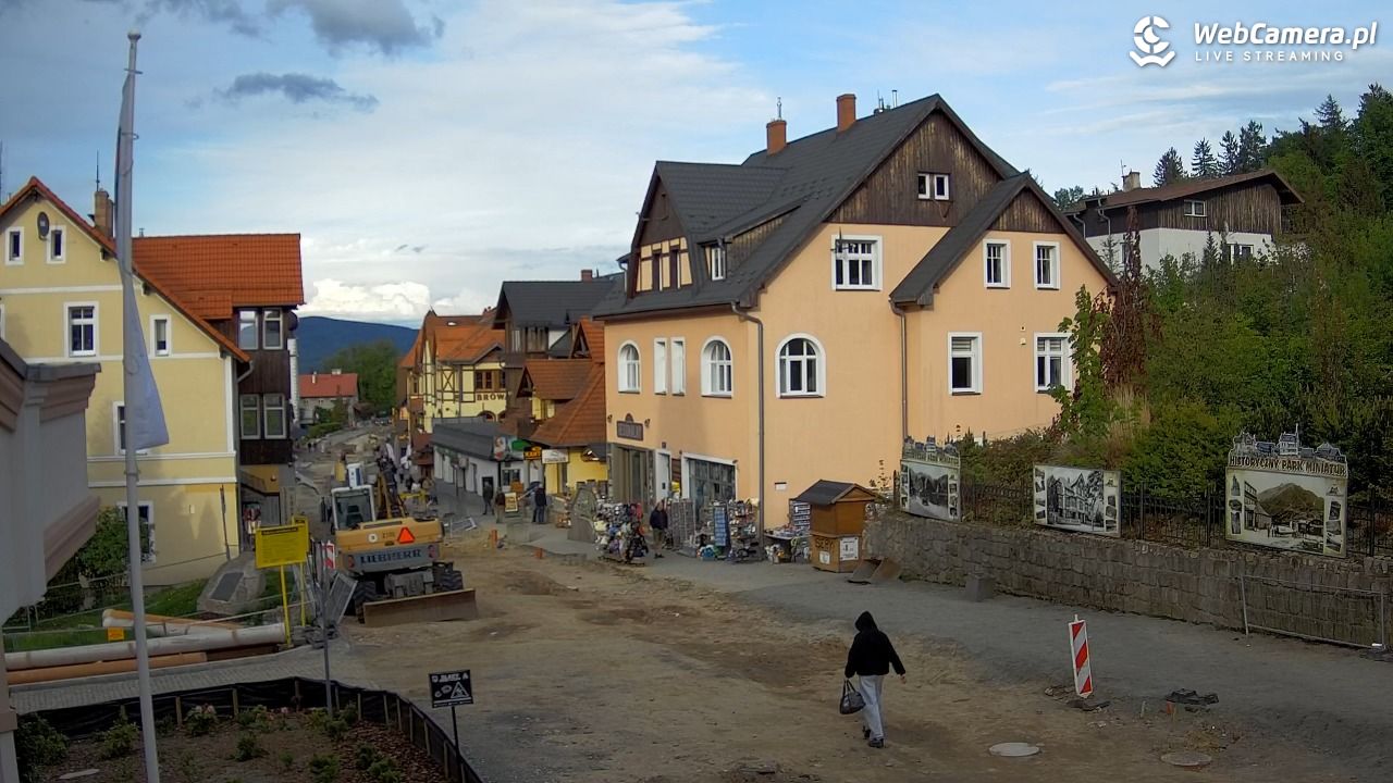 Karpacz - widok na deptak - 14 maj 2026, 18:34