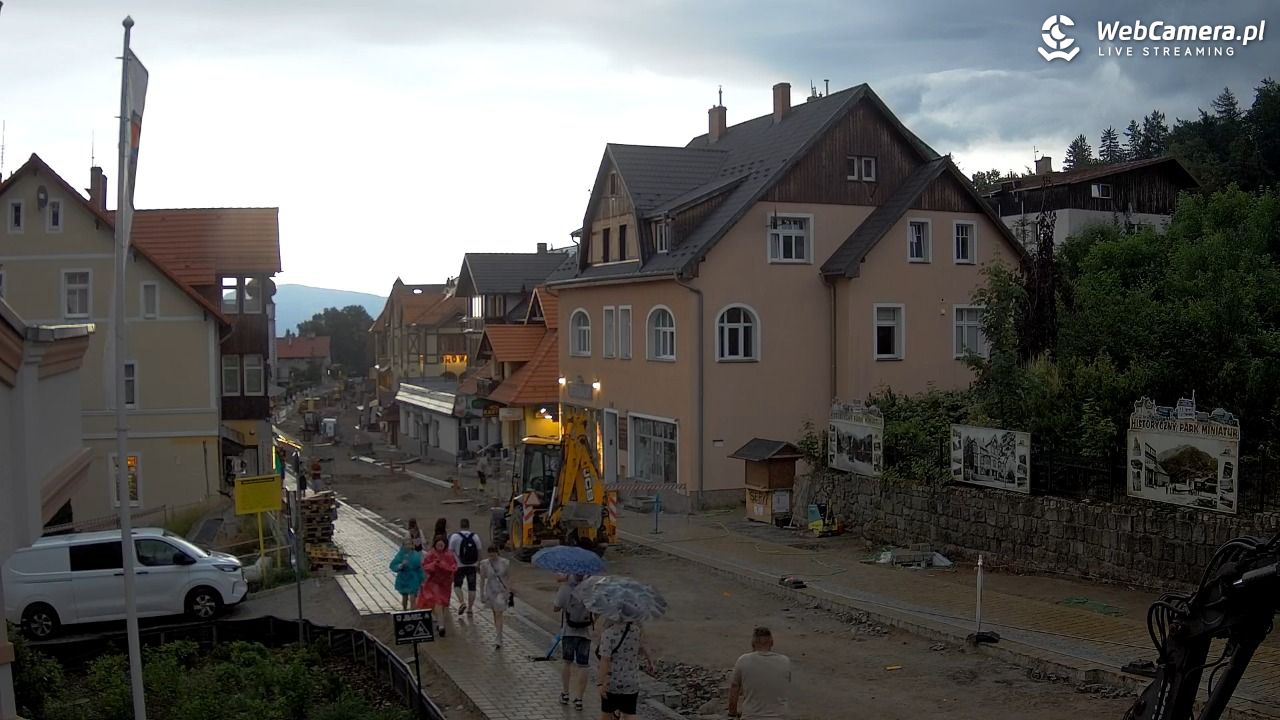 Karpacz - widok na deptak - 29 czerwiec 2026, 18:53