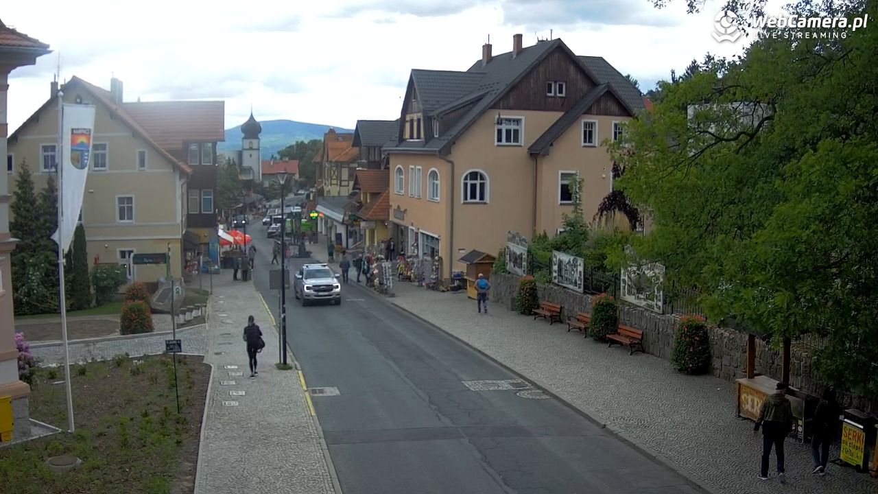 Karpacz - widok na deptak - 09 czerwiec 2025, 14:30