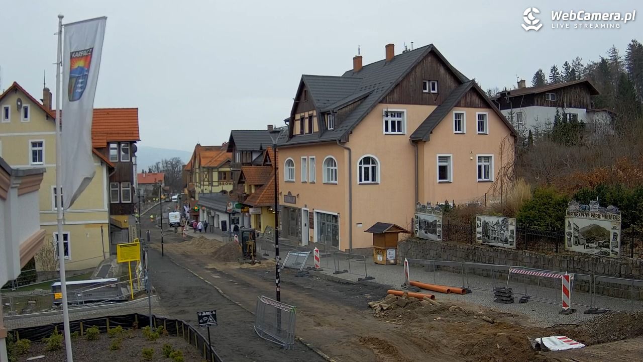 Karpacz - widok na deptak - 30 marzec 2026, 12:12