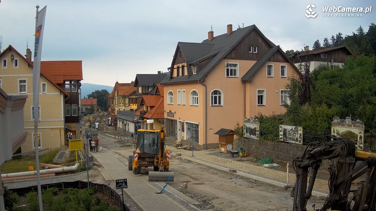 Karpacz - widok na deptak - 30 czerwiec 2026, 20:43