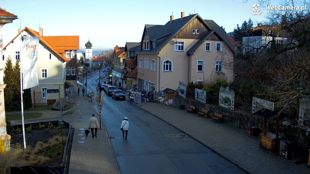 Karpacz - widok na deptak - 22 grudzień 2025, 13:09