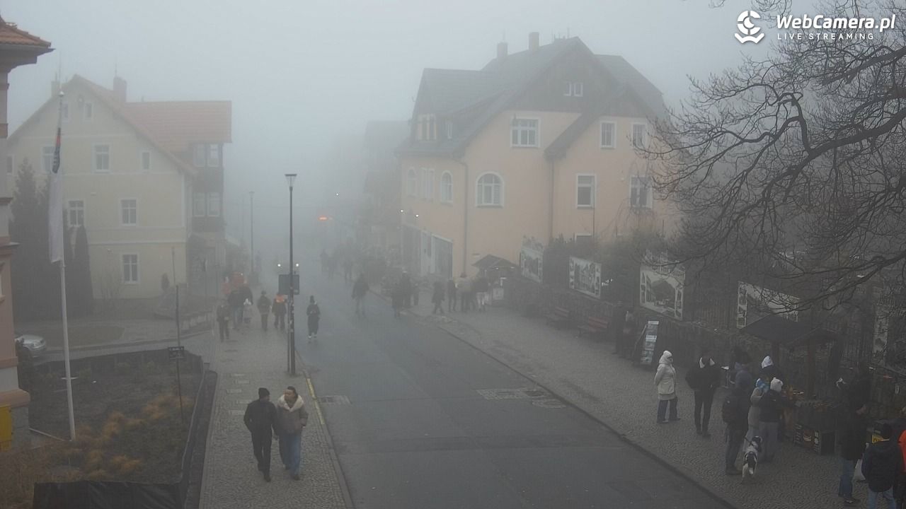 Karpacz - widok na deptak - 07 luty 2026, 12:41