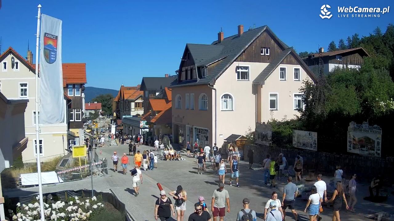 Karpacz - widok na deptak - 15 sierpień 2026, 16:10