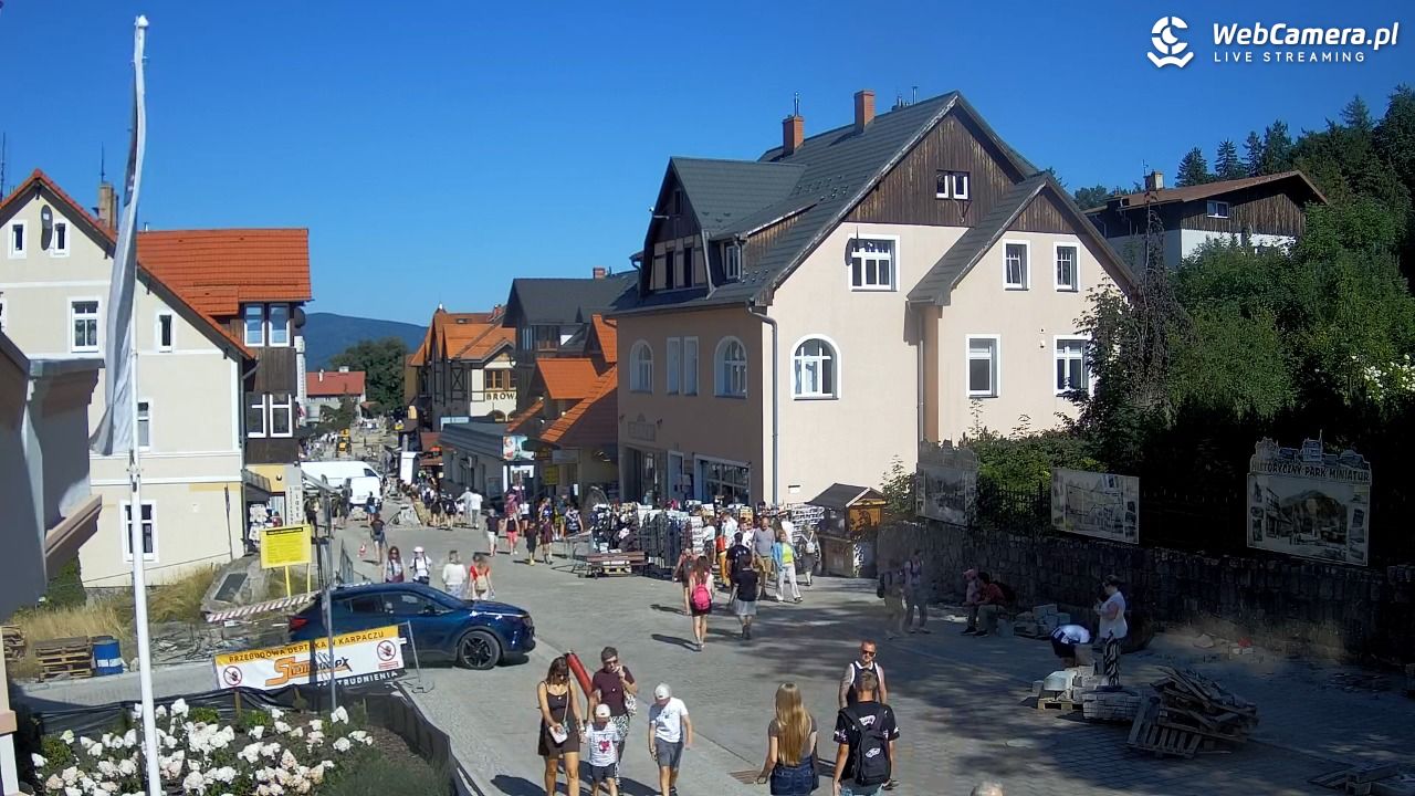 Karpacz - widok na deptak - 13 sierpień 2026, 15:57