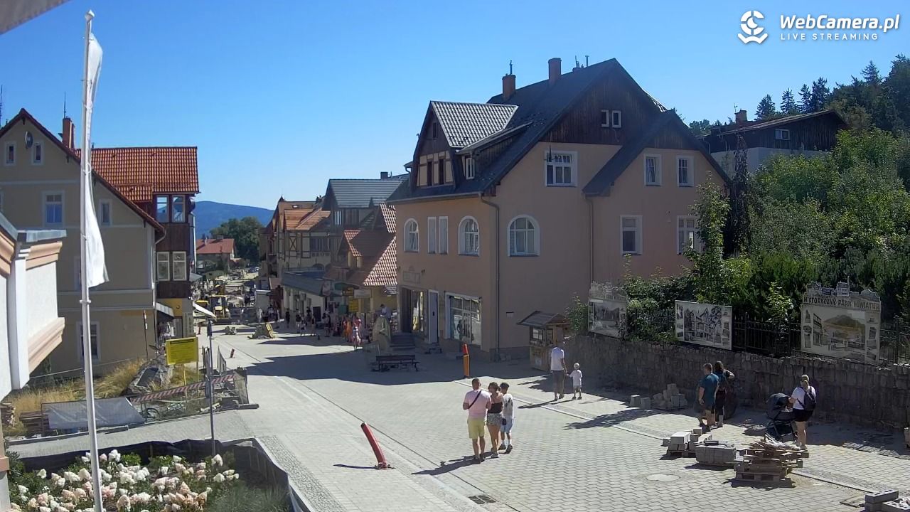 Karpacz - widok na deptak - 15 sierpień 2026, 10:51