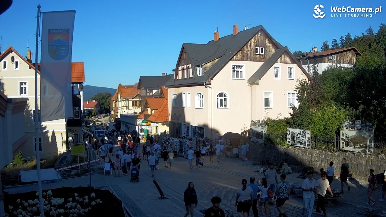 Karpacz - widok na deptak - 14 sierpień 2026, 18:41