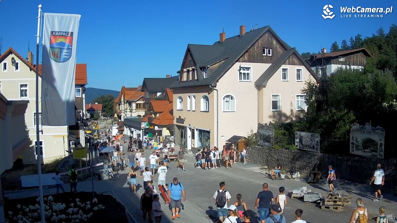 Karpacz - widok na deptak - 15 sierpień 2026, 17:33