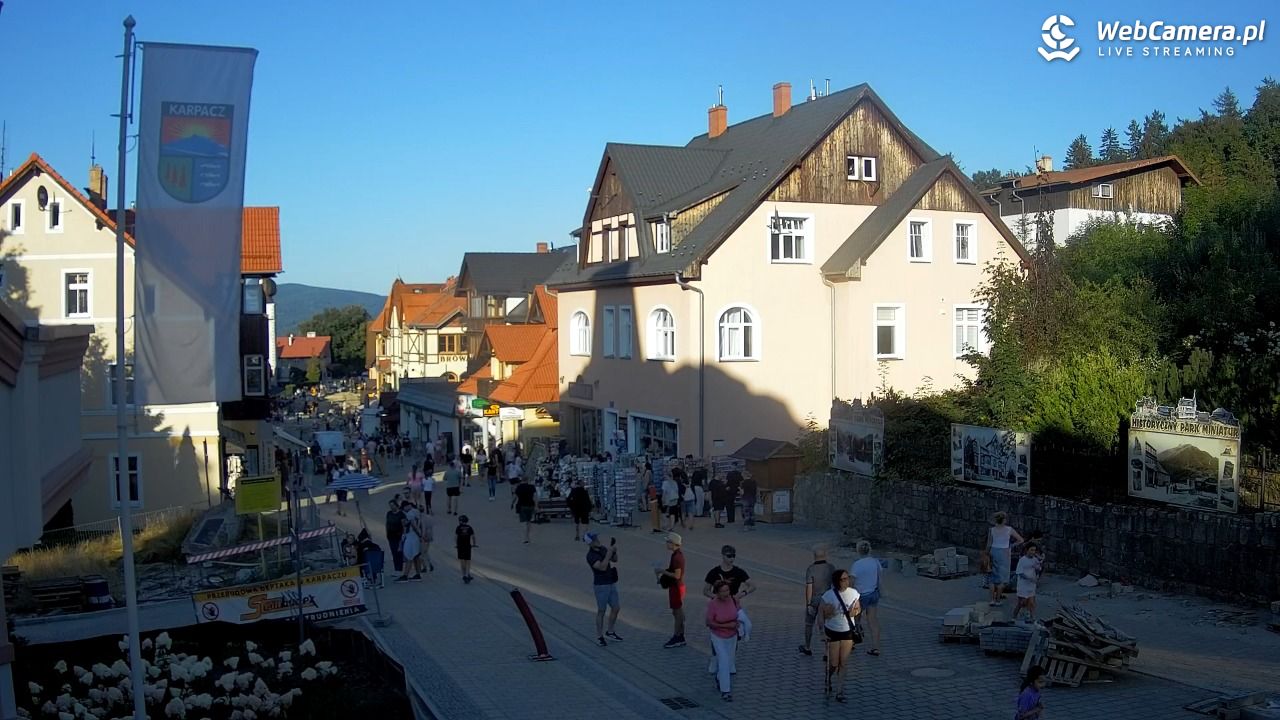 Karpacz - widok na deptak - 13 sierpień 2026, 18:52