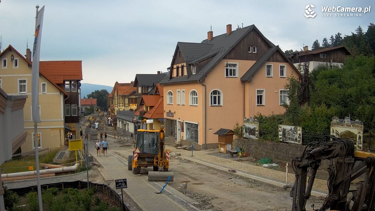 Karpacz - widok na deptak - 30 czerwiec 2026, 20:42