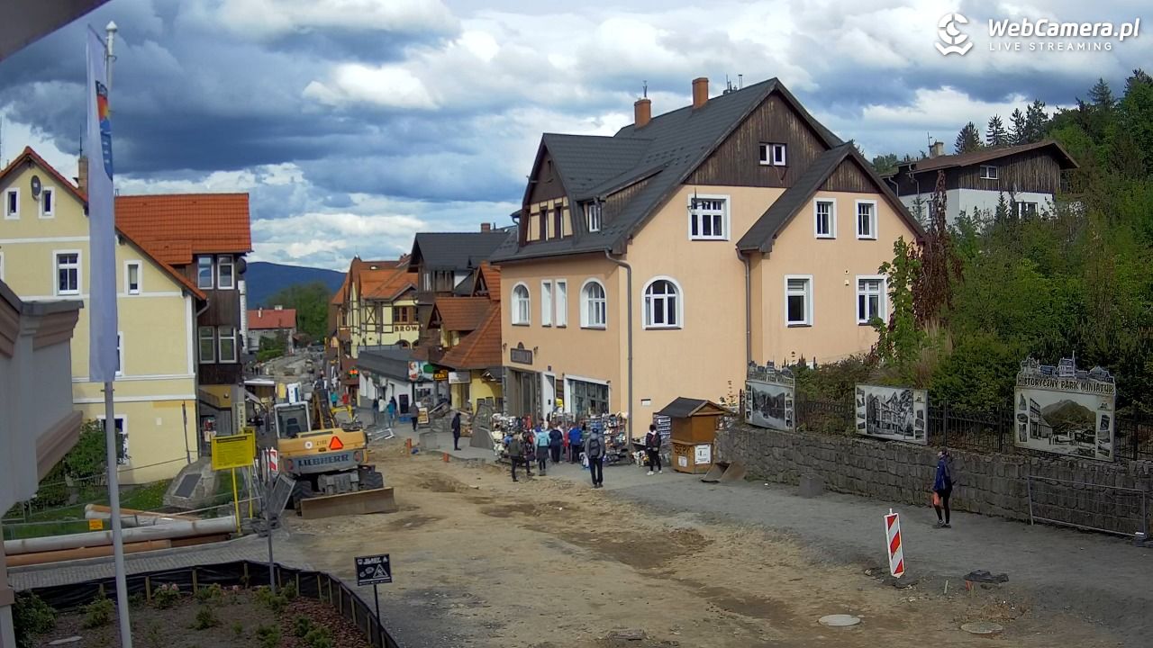 Karpacz - widok na deptak - 14 maj 2026, 17:24
