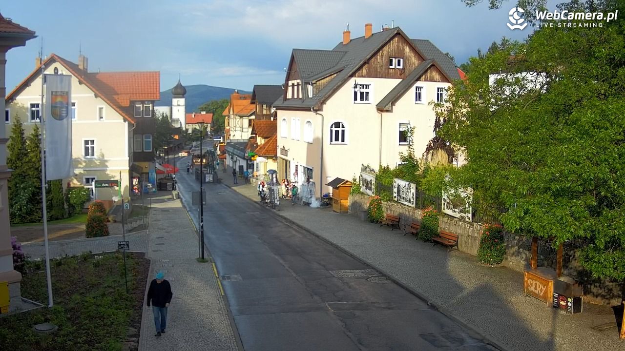 Karpacz - widok na deptak - 09 czerwiec 2025, 18:45