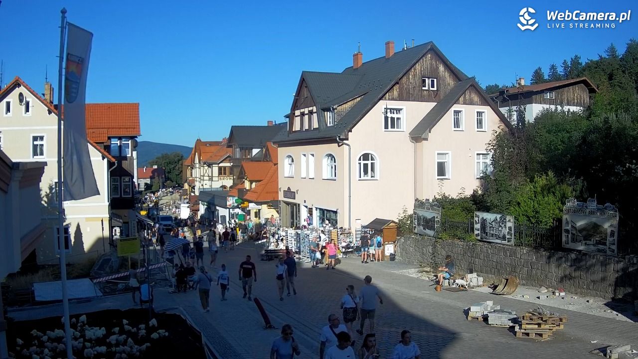 Karpacz - widok na deptak - 14 sierpień 2026, 18:13