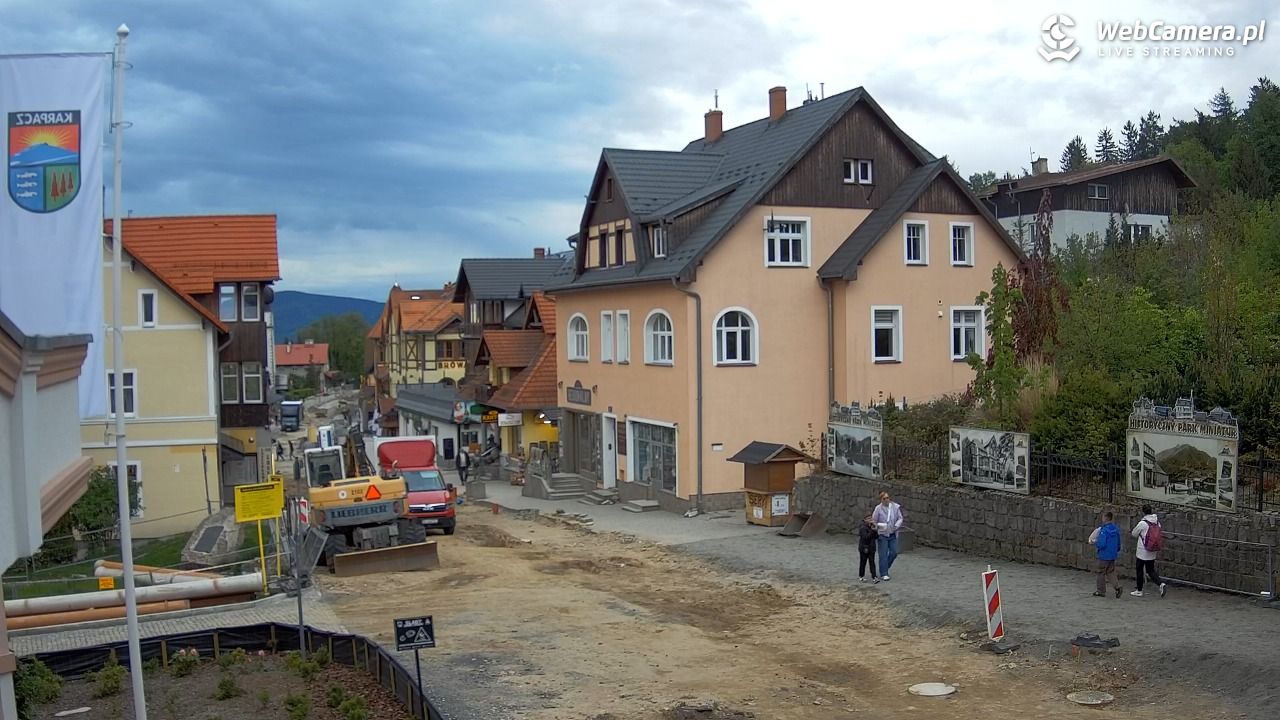 Karpacz - widok na deptak - 14 maj 2026, 19:38