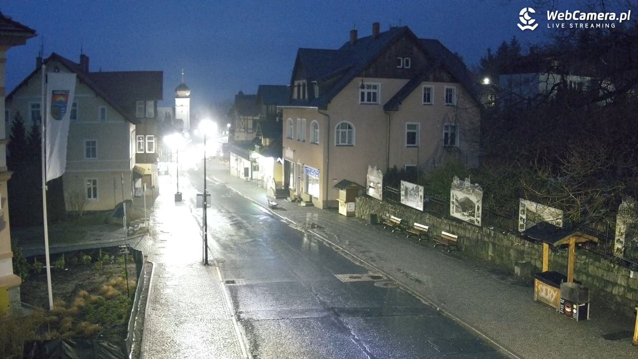 Karpacz - widok na deptak - 07 luty 2026, 06:47