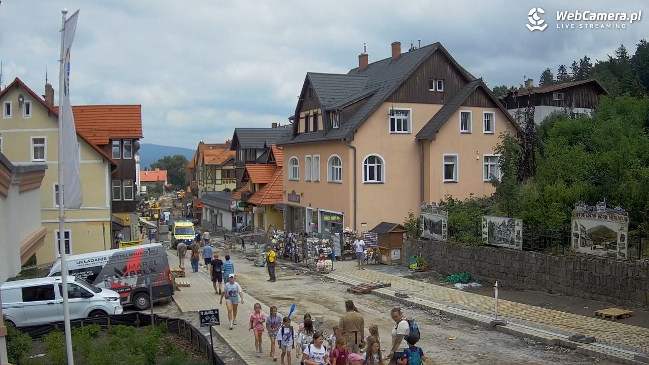 Karpacz - widok na deptak - 30 czerwiec 2026, 13:38