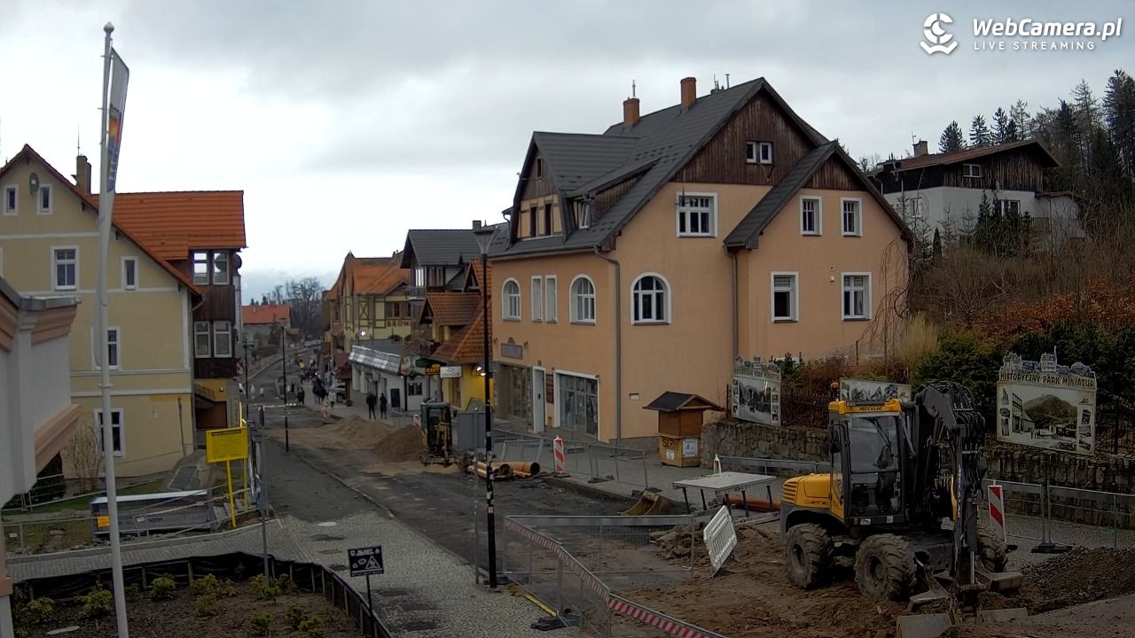 Karpacz - widok na deptak - 29 marzec 2026, 17:32