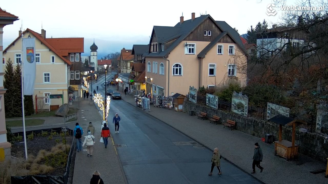 Karpacz - widok na deptak - 22 grudzień 2025, 15:50