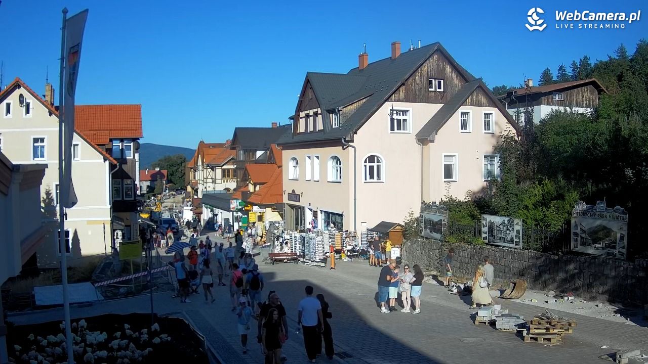 Karpacz - widok na deptak - 14 sierpień 2026, 18:02