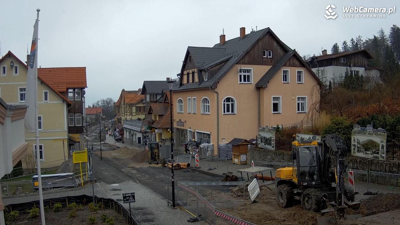 Karpacz - widok na deptak - 29 marzec 2026, 12:21