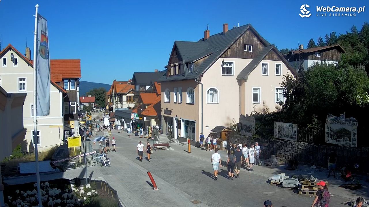 Karpacz - widok na deptak - 15 sierpień 2026, 17:05