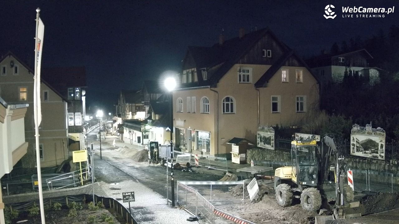 Karpacz - widok na deptak - 29 marzec 2026, 20:28