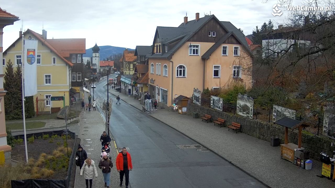 Karpacz - widok na deptak - 21 grudzień 2025, 11:14