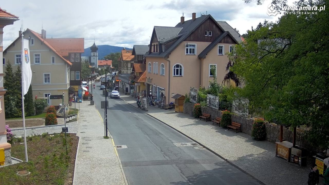 Karpacz - widok na deptak - 09 czerwiec 2025, 11:14