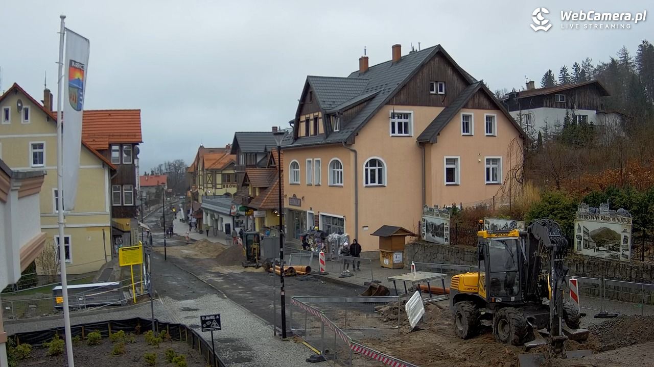 Karpacz - widok na deptak - 29 marzec 2026, 13:24