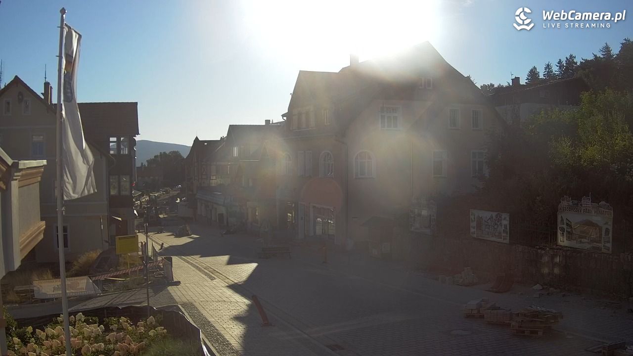 Karpacz - widok na deptak - 15 sierpień 2026, 07:25