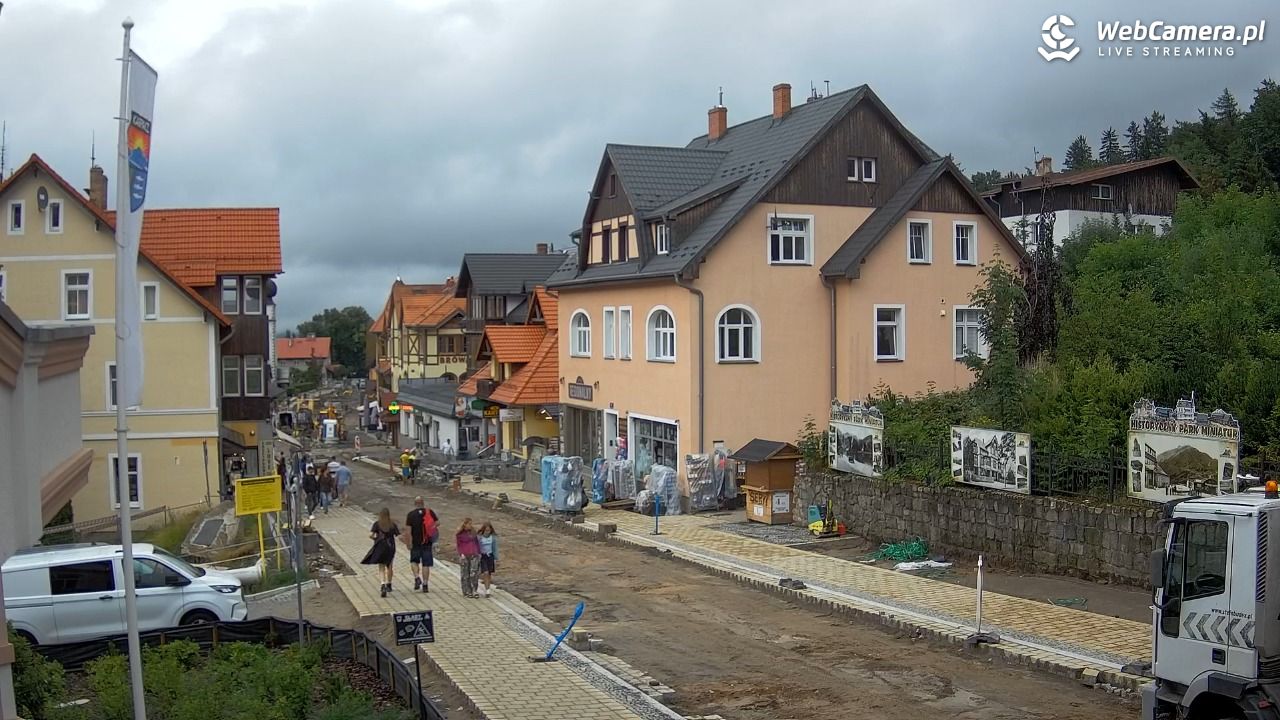 Karpacz - widok na deptak - 01 lipiec 2026, 14:41