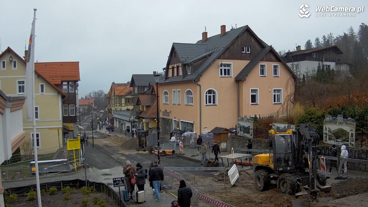 Karpacz - widok na deptak - 29 marzec 2026, 11:27