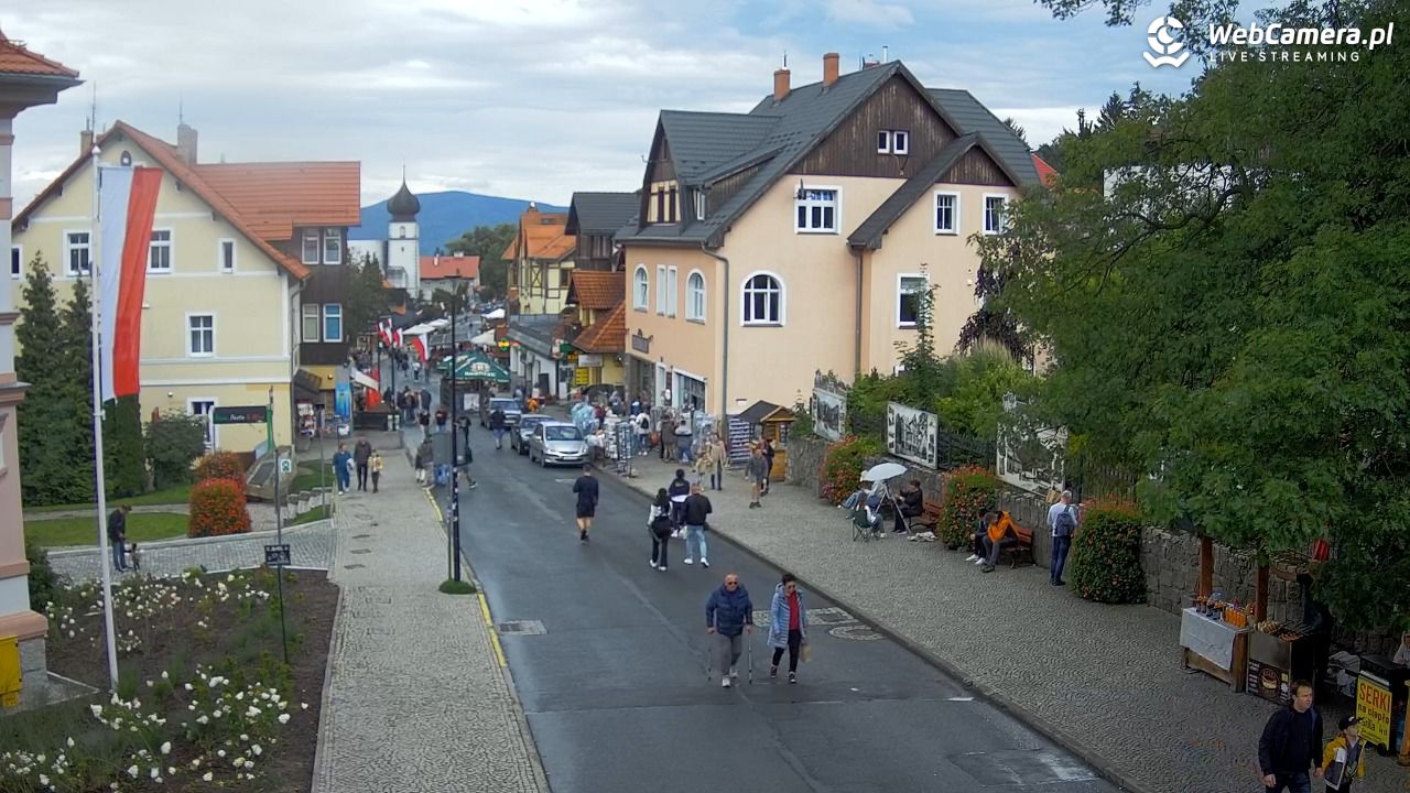 Karpacz - widok na deptak - 01 sierpień 2025, 15:05