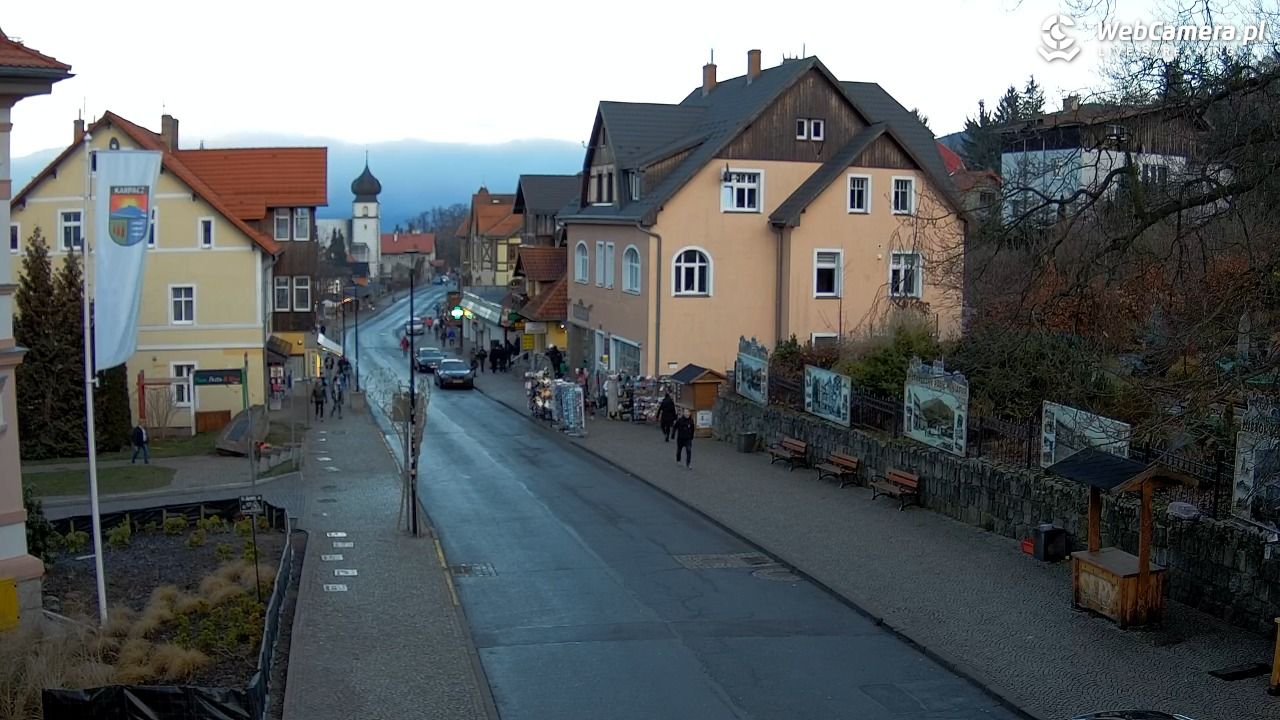 Karpacz - widok na deptak - 22 grudzień 2025, 15:24