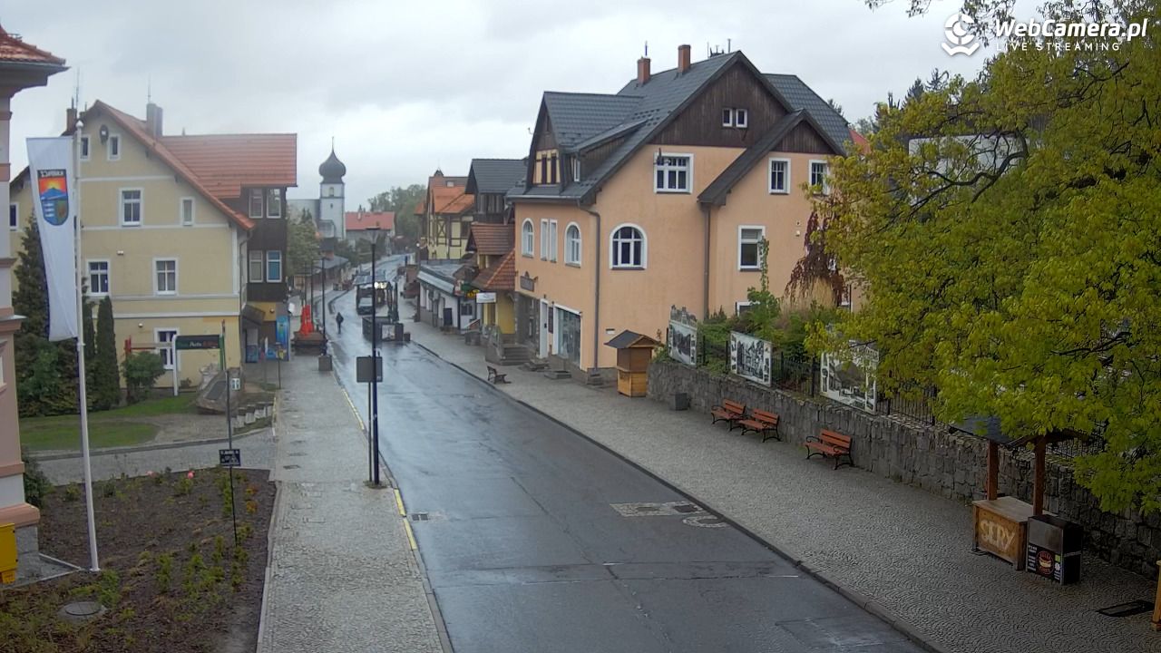 Karpacz - widok na deptak - 16 maj 2025, 07:16