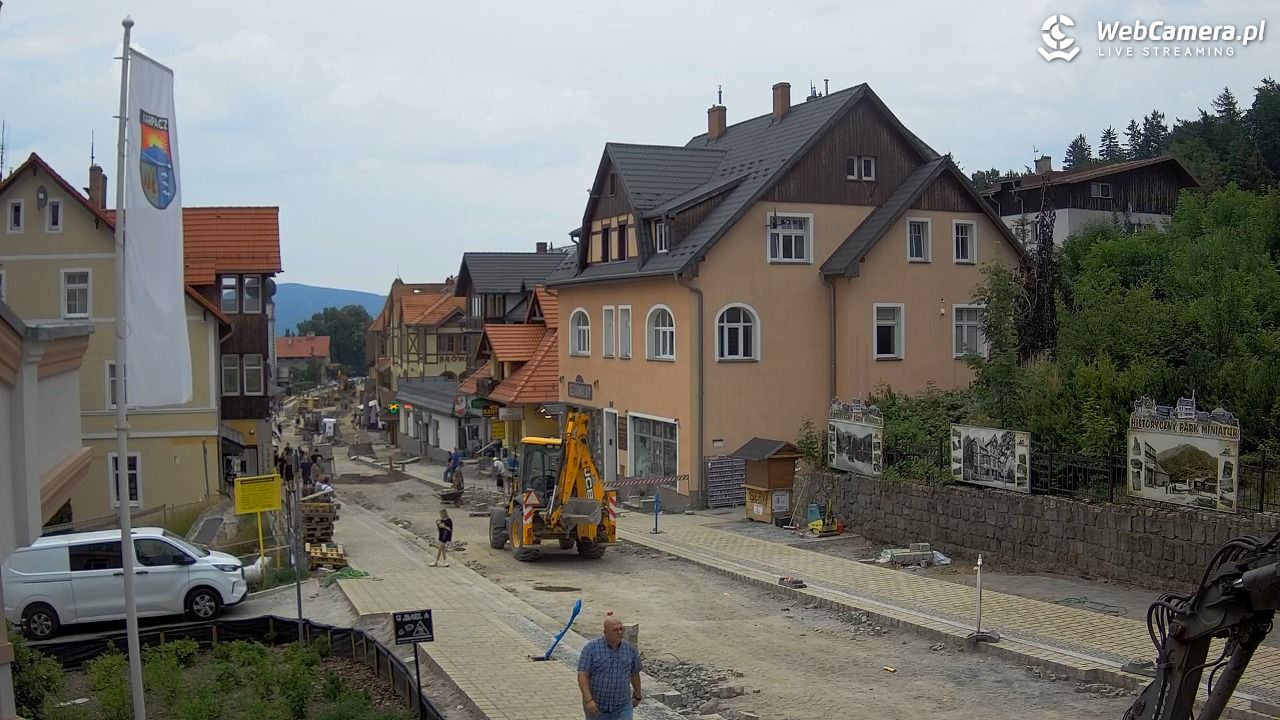 Karpacz - widok na deptak - 29 czerwiec 2026, 17:23