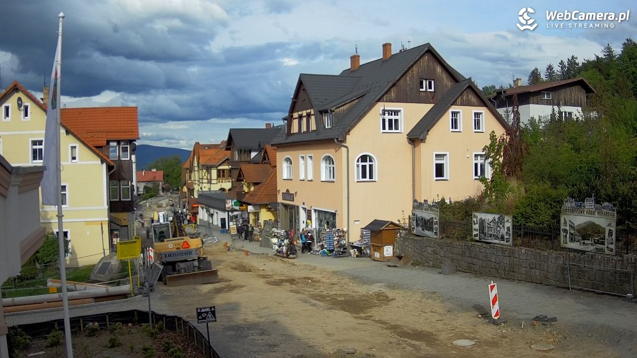 Karpacz - widok na deptak - 14 maj 2026, 17:36