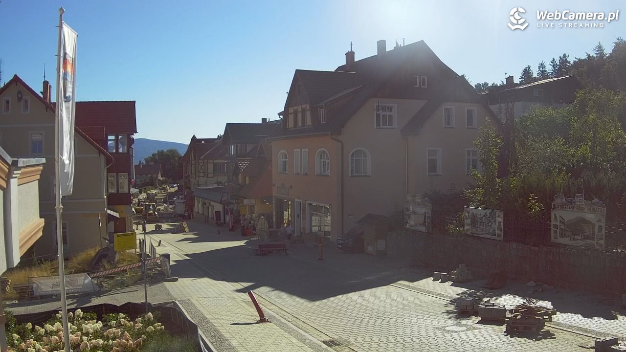 Karpacz - widok na deptak - 15 sierpień 2026, 09:04