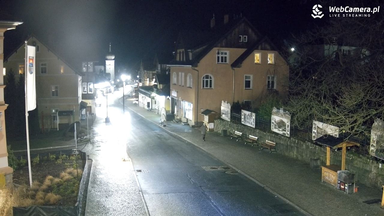 Karpacz - widok na deptak - 21 grudzień 2025, 22:45