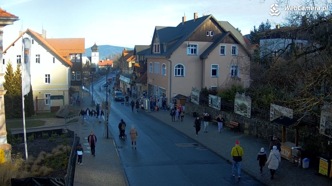 Karpacz - widok na deptak - 21 grudzień 2025, 12:52