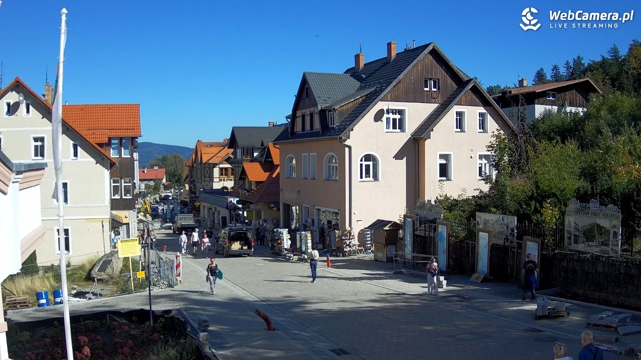 Karpacz - widok na deptak - 28 wresień 2026, 13:57