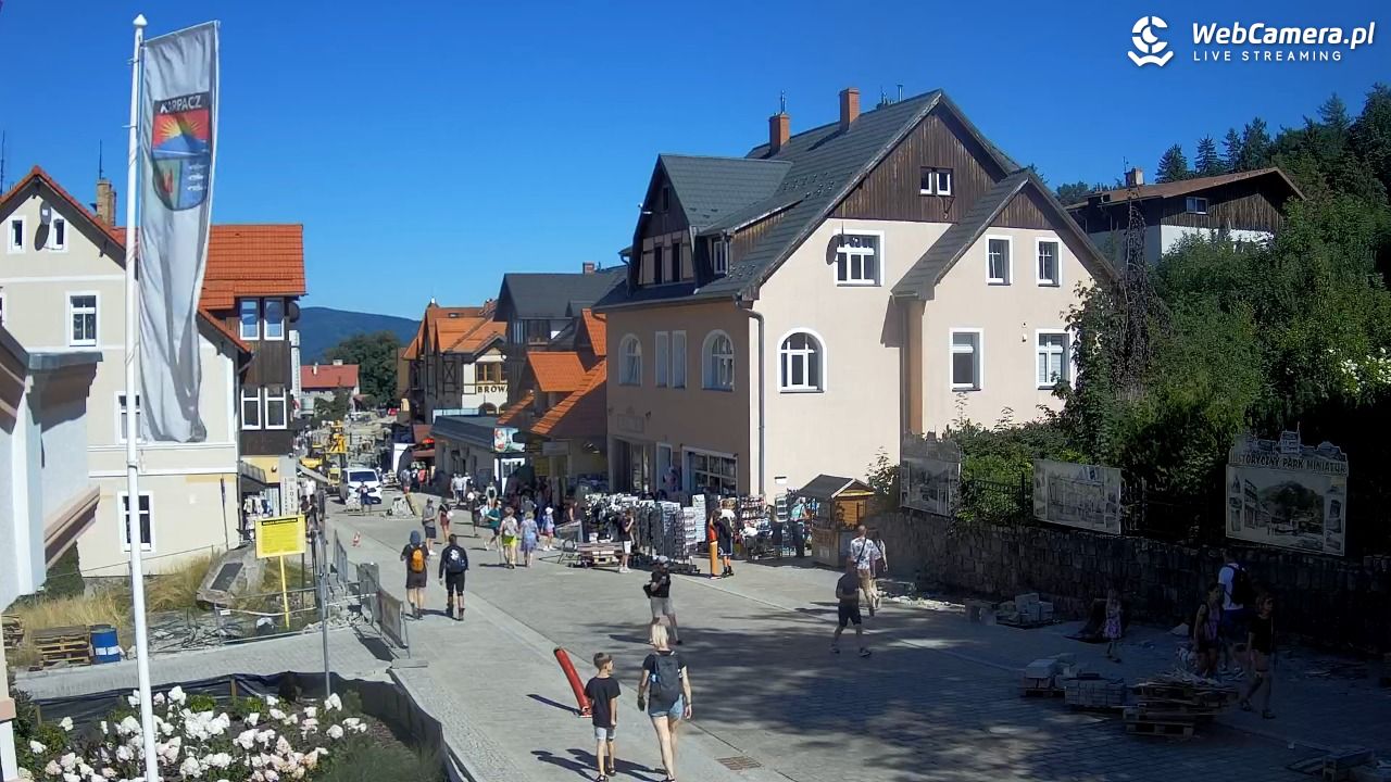 Karpacz - widok na deptak - 14 sierpień 2026, 15:19