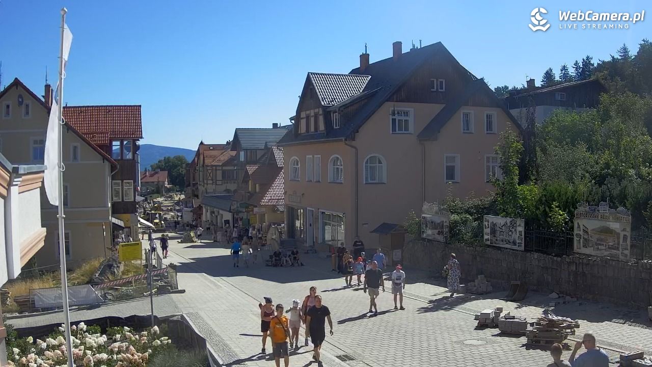 Karpacz - widok na deptak - 15 sierpień 2026, 10:19
