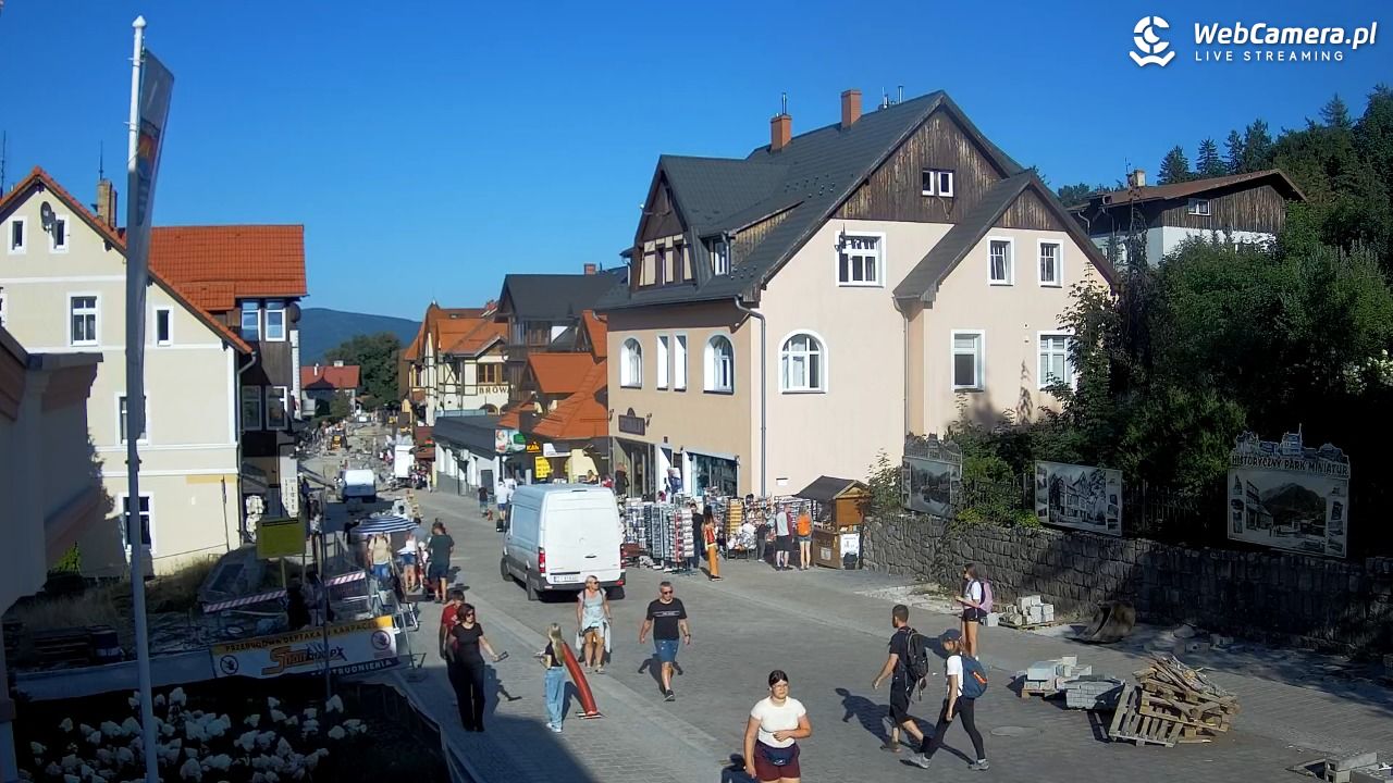 Karpacz - widok na deptak - 13 sierpień 2026, 17:33