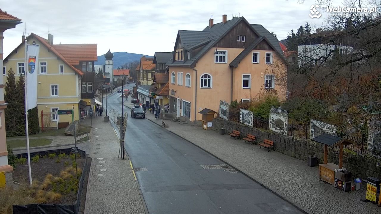 Karpacz - widok na deptak - 21 grudzień 2025, 10:15