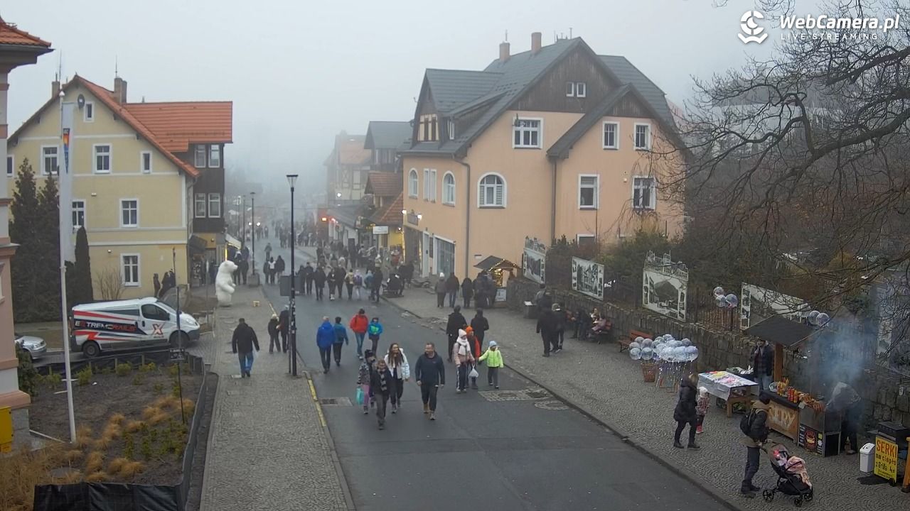 Karpacz - widok na deptak - 07 luty 2026, 16:19