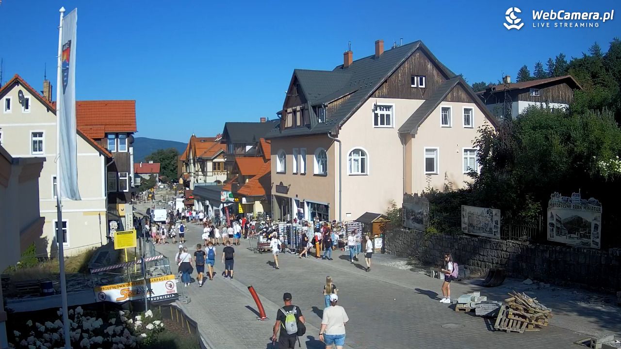 Karpacz - widok na deptak - 13 sierpień 2026, 17:07