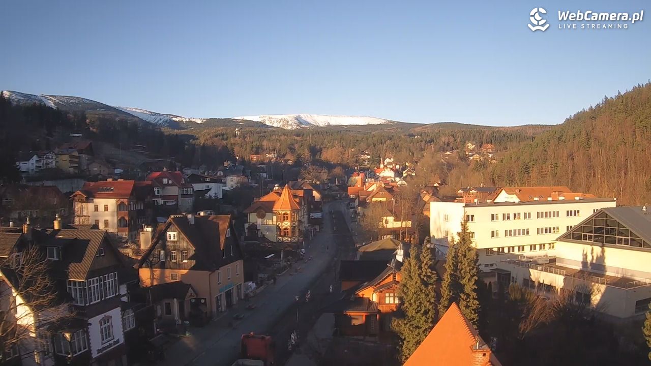 Karpacz - panorama miasta - 03 marzec 2026, 07:30