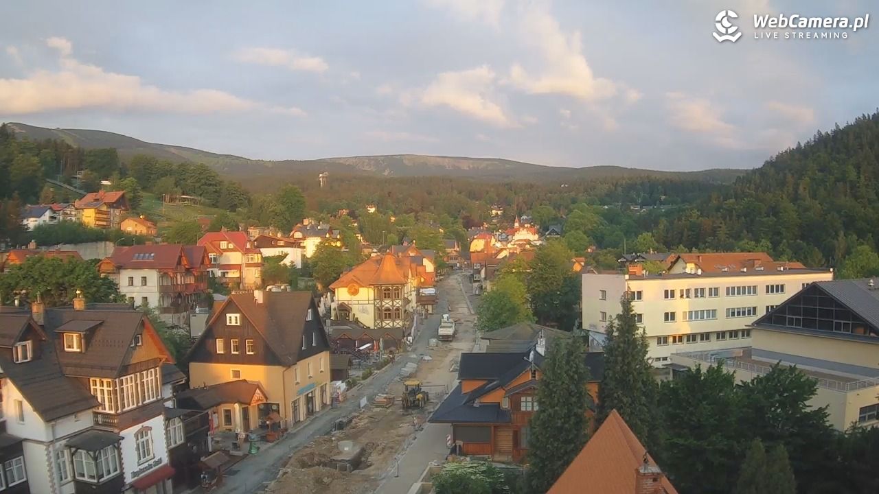 Karpacz - panorama miasta - 03 czerwiec 2026, 05:06
